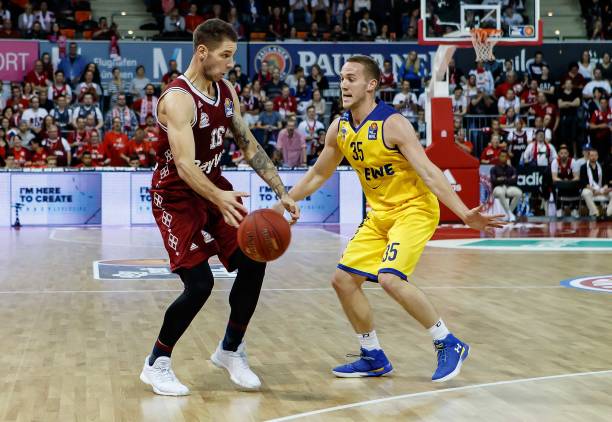 台已经迫不 台已经迫不