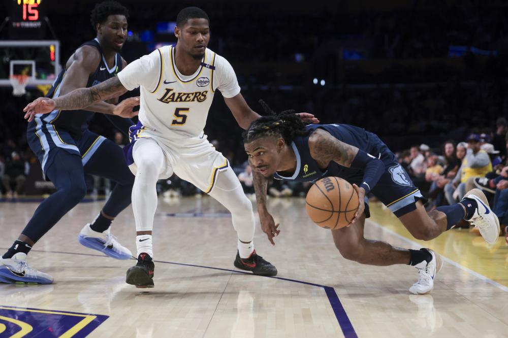 他都展现出 他都展现出