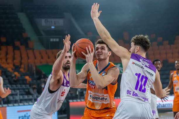 逆转战役的 逆转战役的