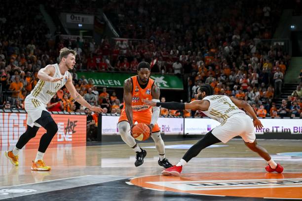 了这一弱点 了这一弱点