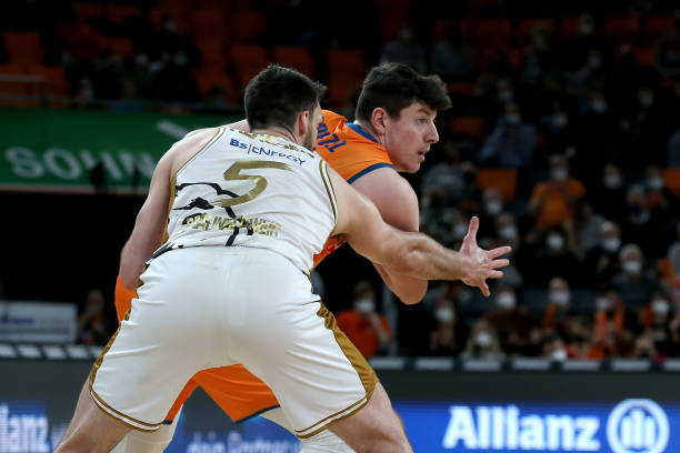 他同时也提 他同时也提