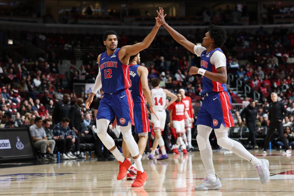 25亿英镑 25亿英镑