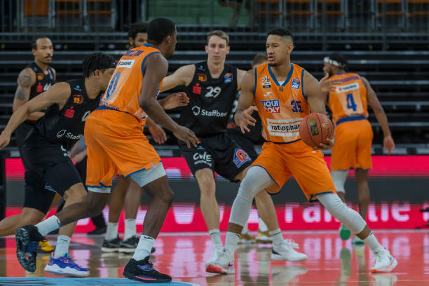 更是一位母 更是一位母